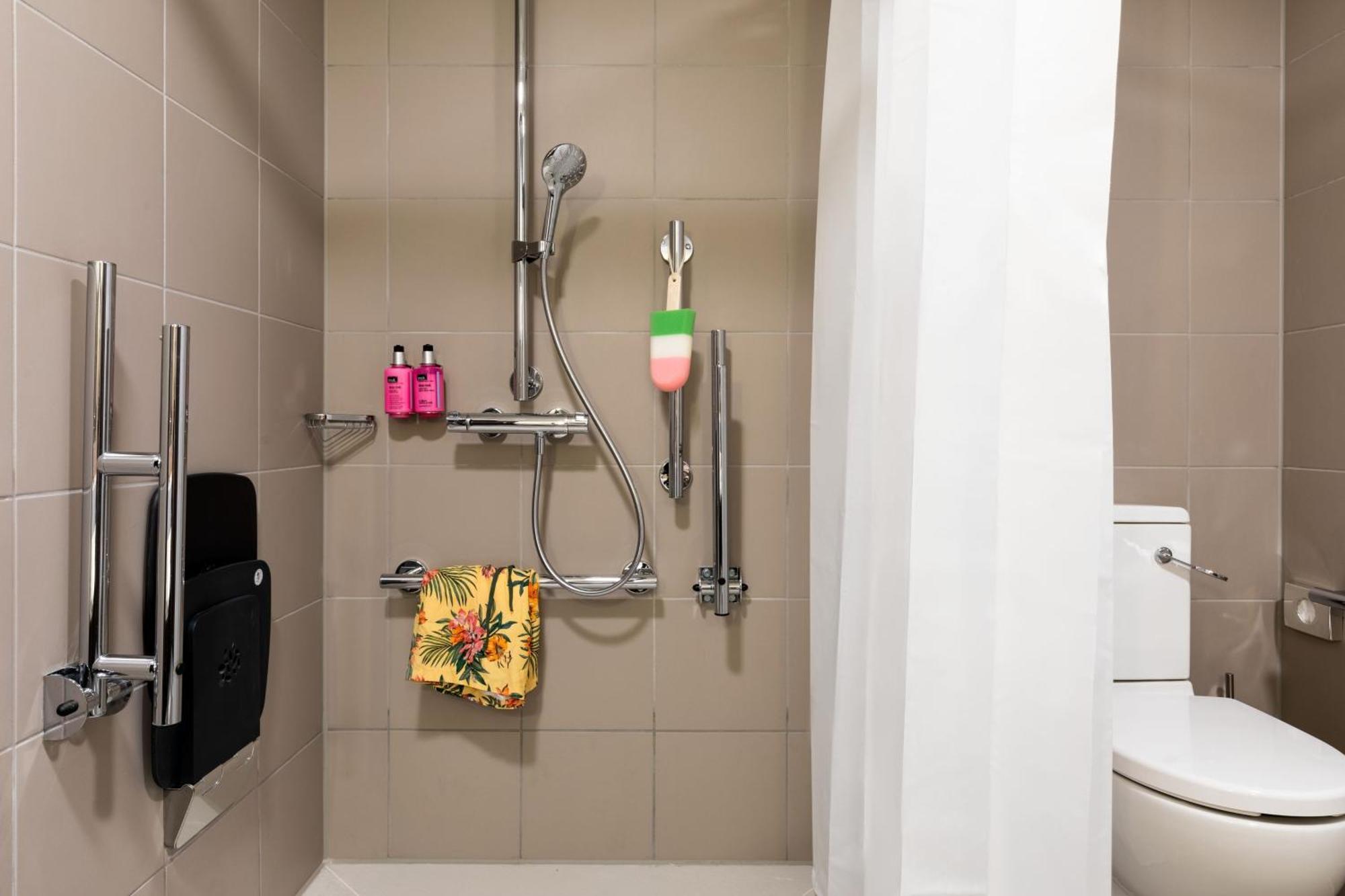 Moxy Ostbahnhof Hotel
