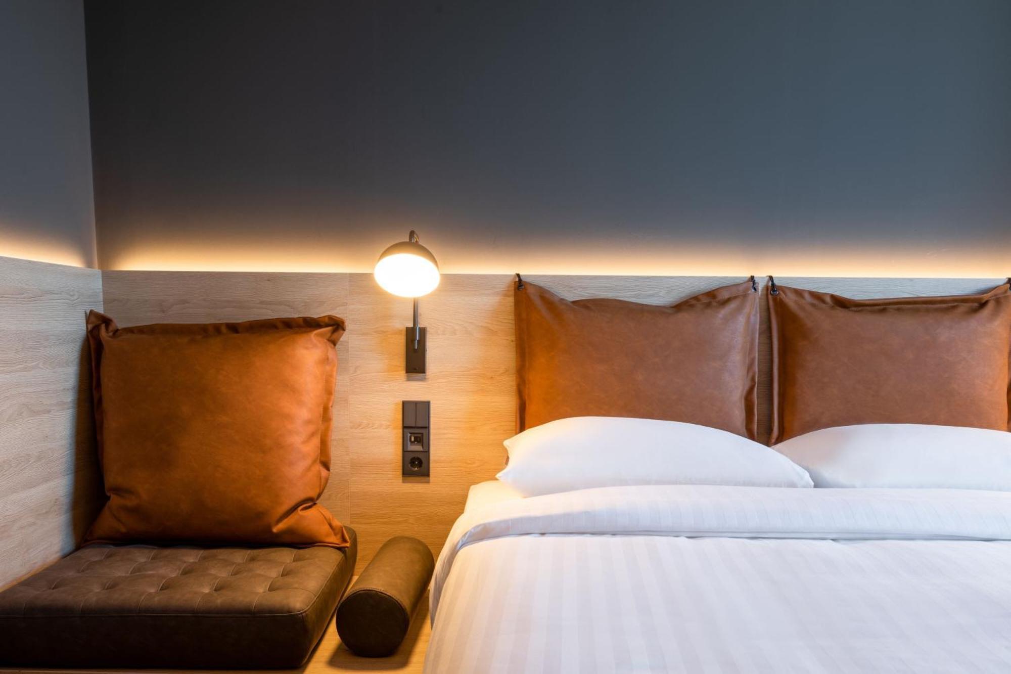 Moxy Ostbahnhof 4*
