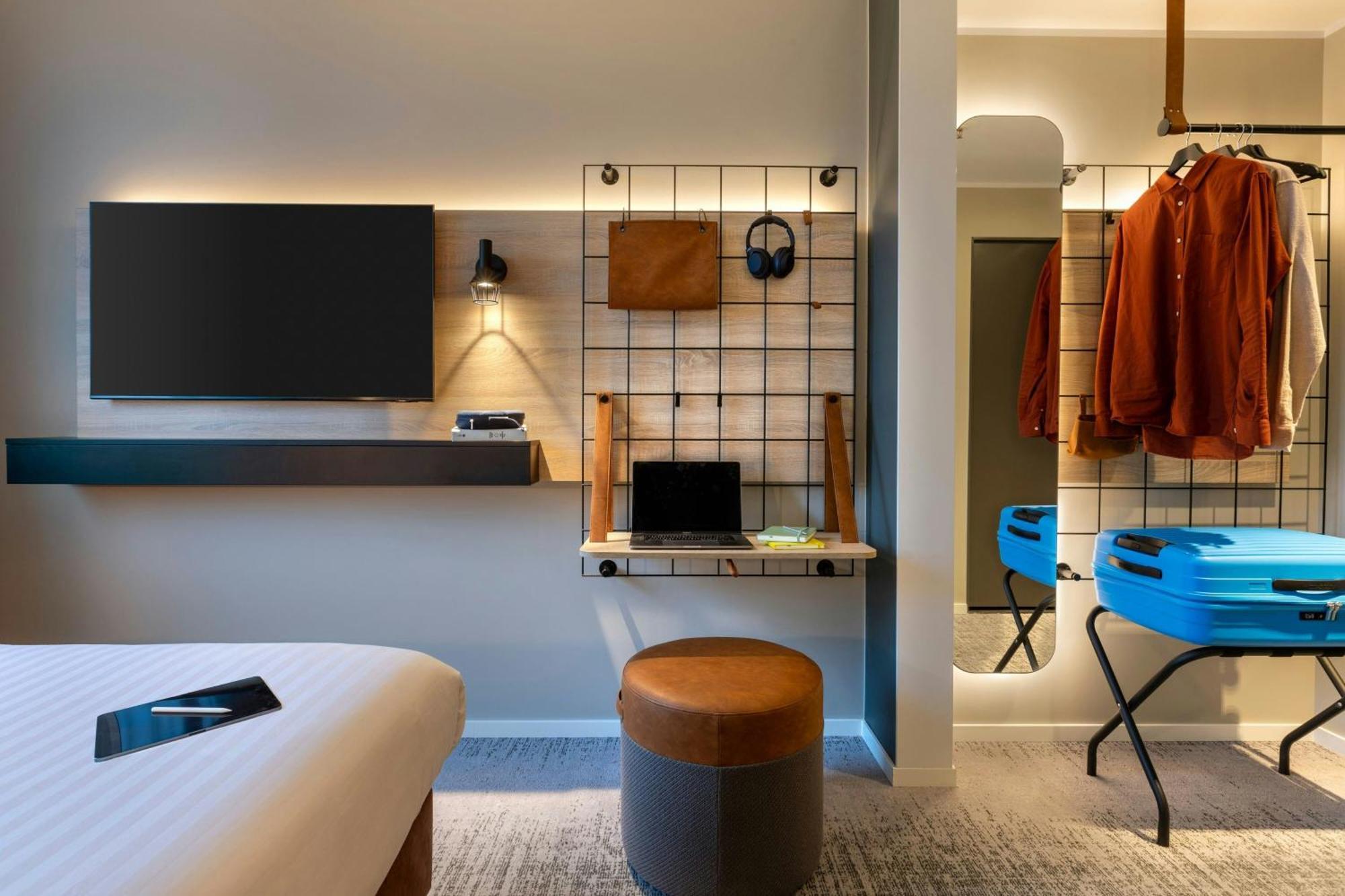 Moxy Ostbahnhof Hotel