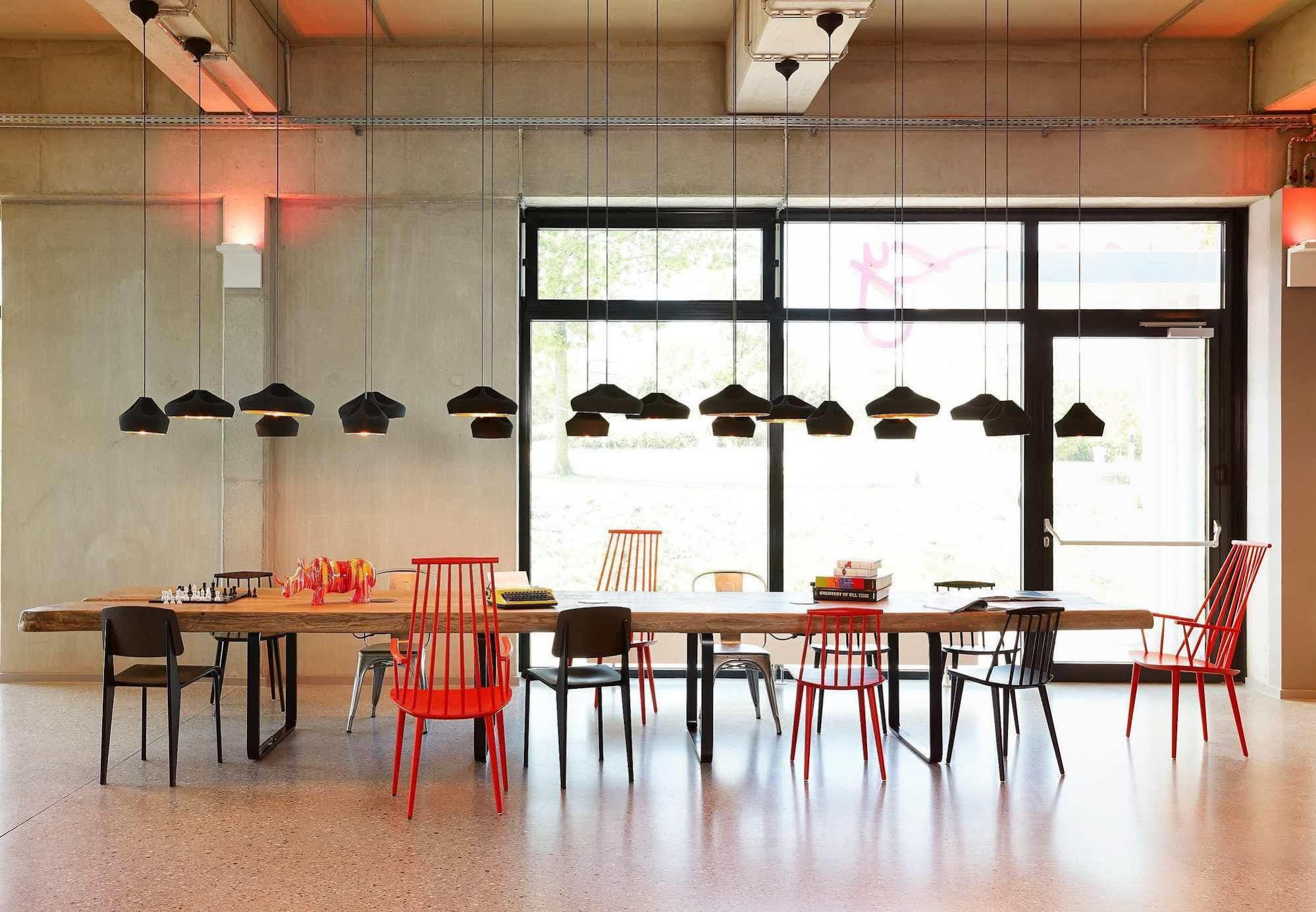 Hotel Moxy Ostbahnhof 4*